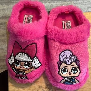 Kids L.O.L Surprise fuzzy slippers